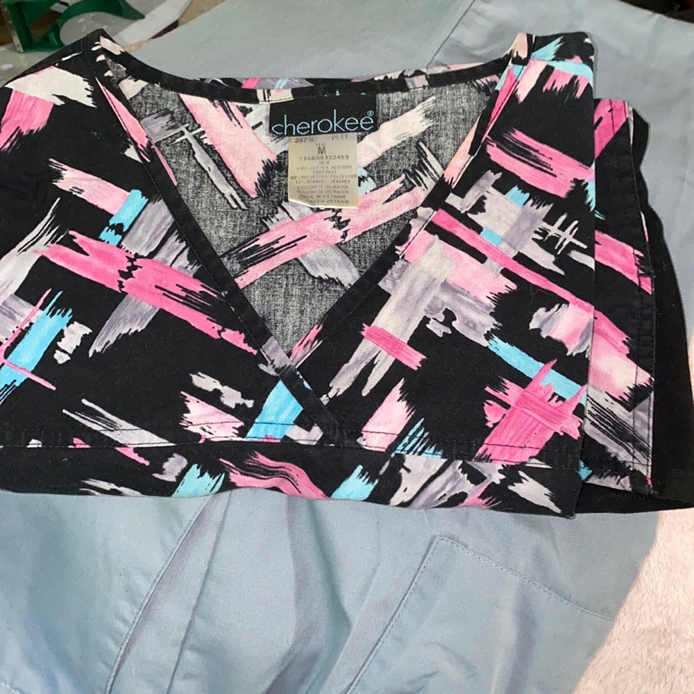 Scrubs set